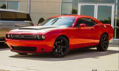 2015 Dodge Challenger SXT