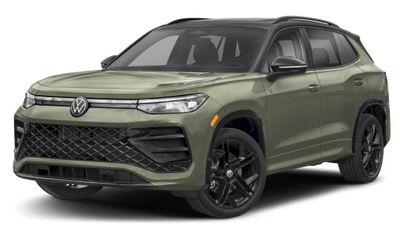 2026 Volkswagen Tiguan 4MOTION SE Black