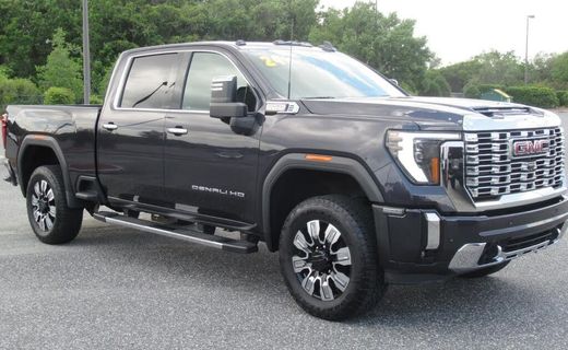 2024 GMC Sierra HD Denali