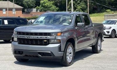 2020 Chevrolet Silverado Custom