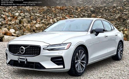 2022 Volvo S60