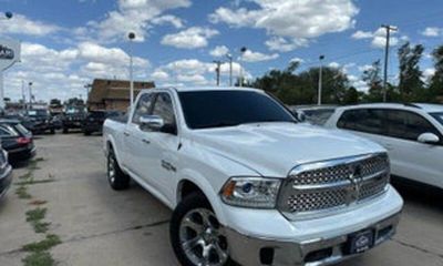 2017 Ram 1500 Laramie