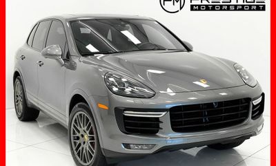 2017 Porsche Cayenne Base S