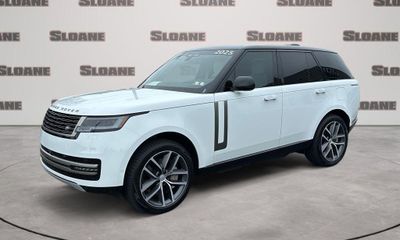 2025 Land Rover Range SE