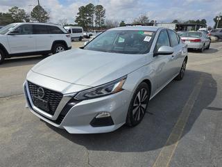 2022 Nissan Altima SV
