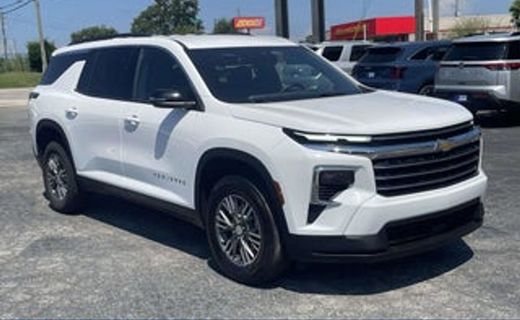 2025 Chevrolet Traverse LT