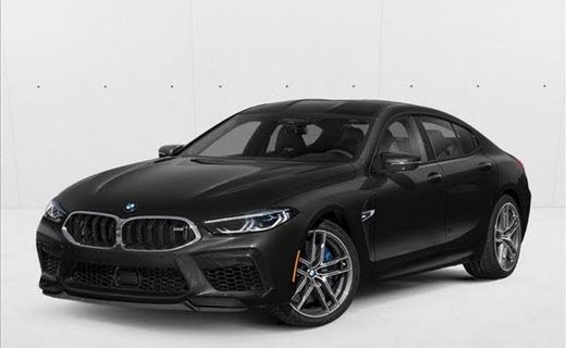 2022 BMW M8