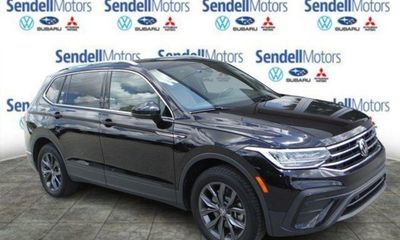 2023 Volkswagen Tiguan SE