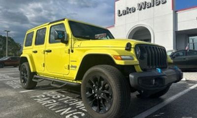 2023 Jeep Wrangler Sahara 4XE