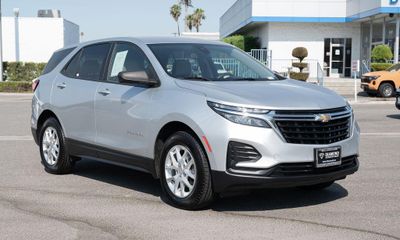 2022 Chevrolet Equinox LS 1FL
