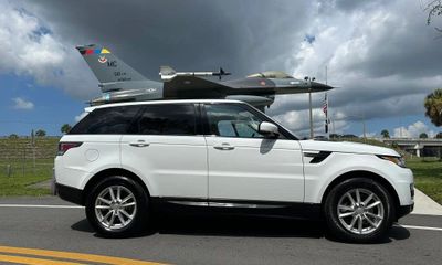 2017 Land Rover Range Sport SE