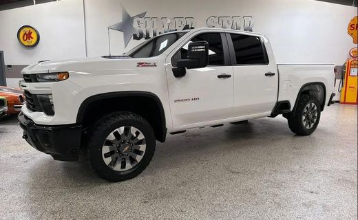 2024 Chevrolet Silverado HD Custom