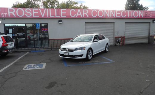 2014 Volkswagen Passat SE