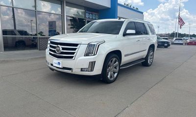 2015 Cadillac Escalade Luxury