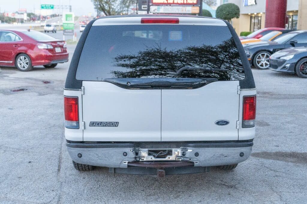 2005 Ford Excursion XLT