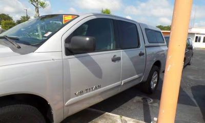 2010 Nissan Titan SE