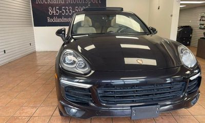 2016 Porsche Cayenne S