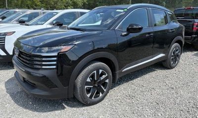 2026 Nissan Kicks MPV SV