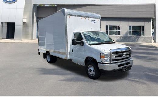 2027 Ford E-450 Base