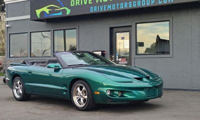 1998 Pontiac Firebird Base