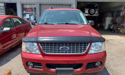 2005 Ford Explorer XLT