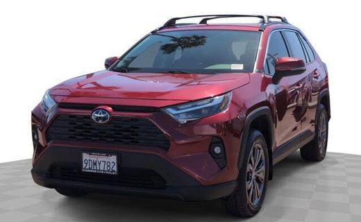 2022 Toyota RAV4 XLE Premium