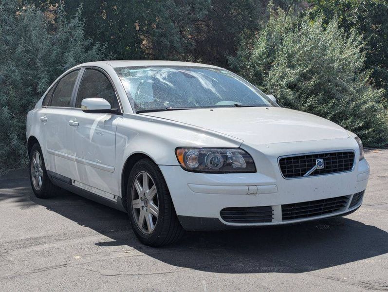 2006 Volvo S40 — a typically priced live listing