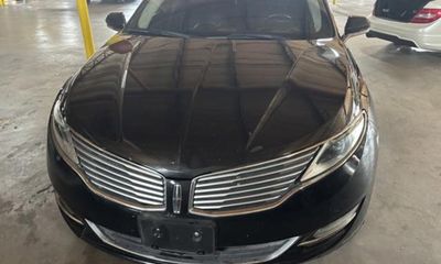 2013 Lincoln MKZ Base