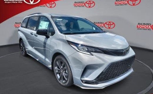 2025 Toyota Sienna XLE