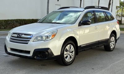 2013 Subaru Outback Base