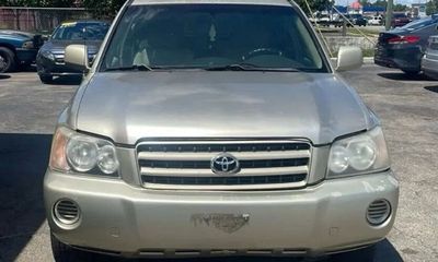 2002 Toyota Highlander STD