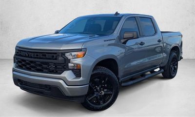 2026 Chevrolet Silverado Custom