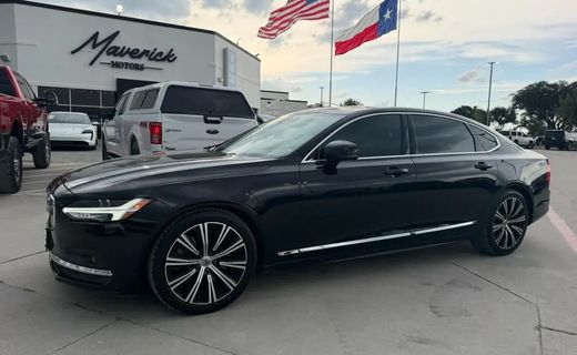 2023 Volvo S90 Plus Bright With