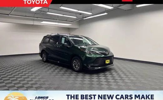 2026 Toyota Sienna XLE