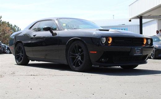 2018 Dodge Challenger SXT