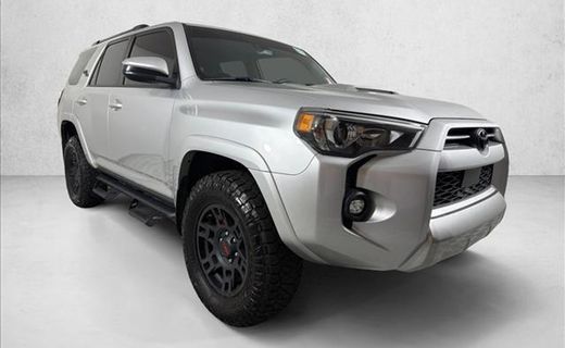 2022 Toyota 4RUNNER TRD Offroad