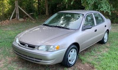 1999 Toyota Corolla LE