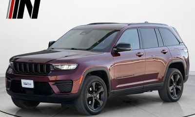 2022 Jeep Grand Cherokee Laredo