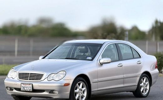 2004 Mercedes-Benz C-Class C240
