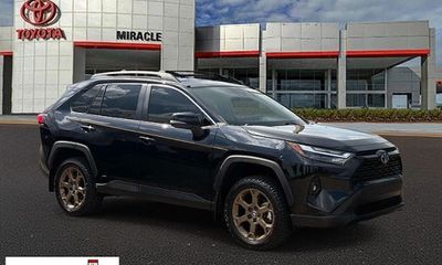2023 Toyota RAV4 XLE Premium
