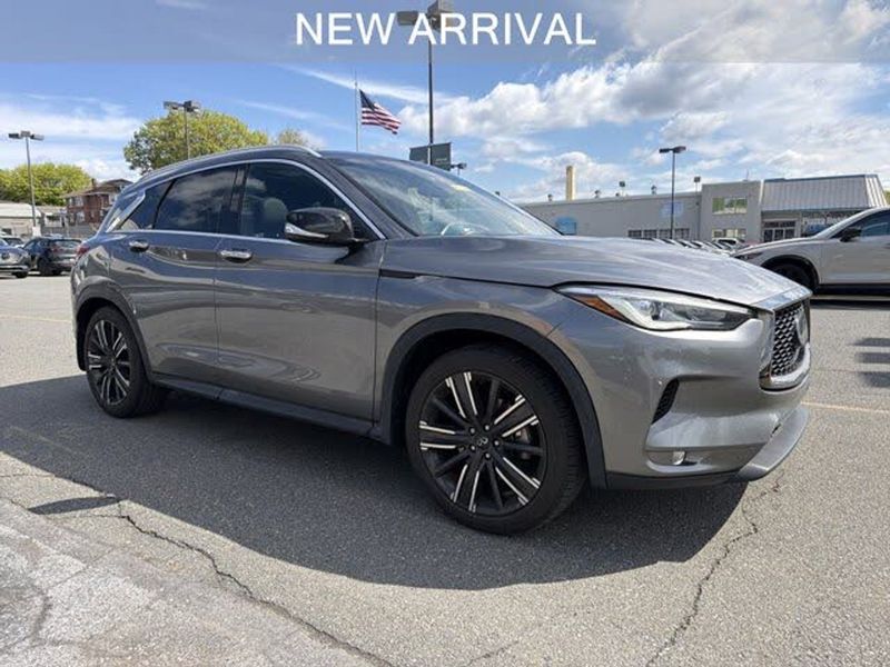 2021 Infiniti QX50 — a typically priced live listing