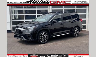 2023 Subaru Ascent Limited 7 ES