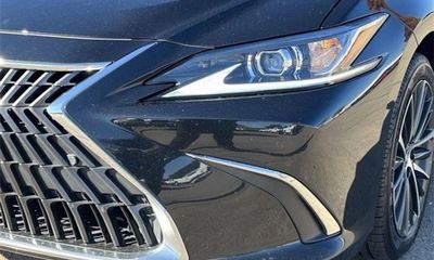 2022 Lexus ES 350 Premium