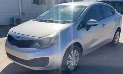 2015 Kia RIO GL Middle LOW