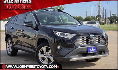 2019 Toyota RAV4 LTD HV Canada