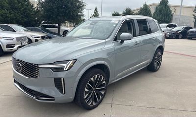 2026 Volvo XC90 Ultra Bright