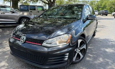 2017 Volkswagen Golf GTI S Sport SE