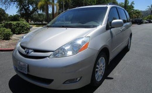 2009 Toyota Sienna XLE