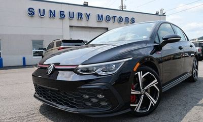 2024 Volkswagen Golf GTI SE