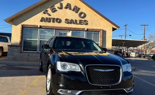2015 Chrysler 300 Limited